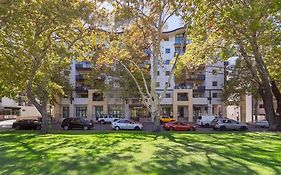 2X1 Comfy Apartment In Perth Cbd